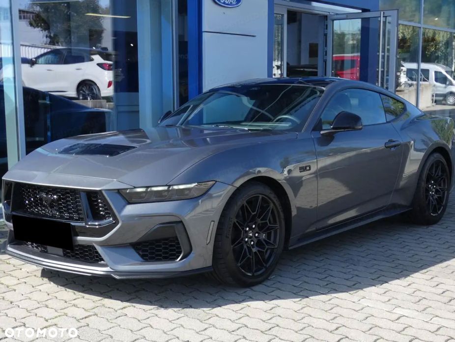 Ford Mustang - 4
