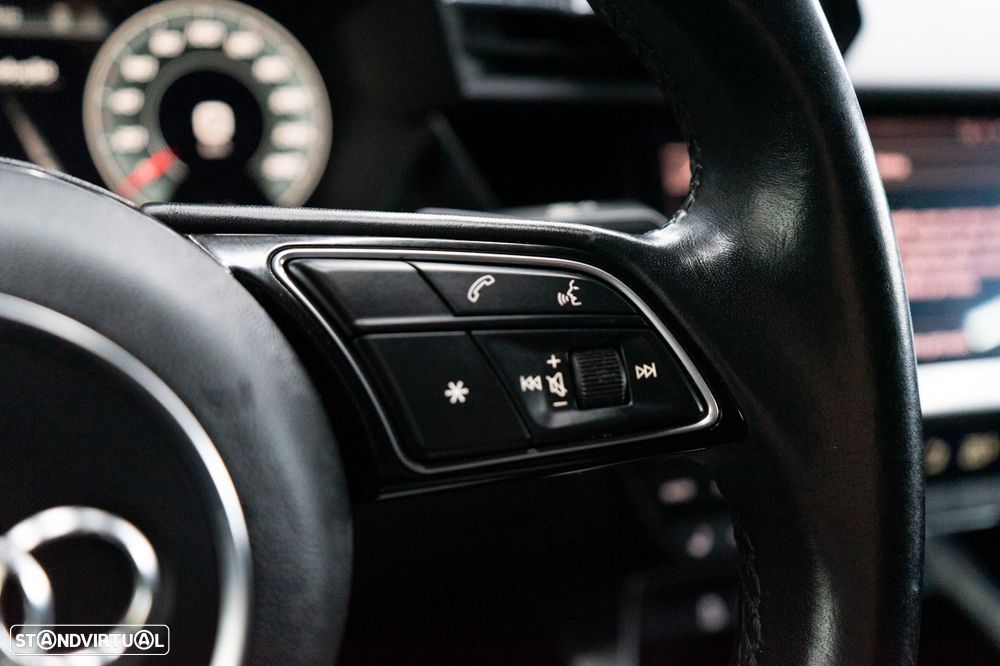 Audi A3 Limousine 35 TDI S tronic S line - 40