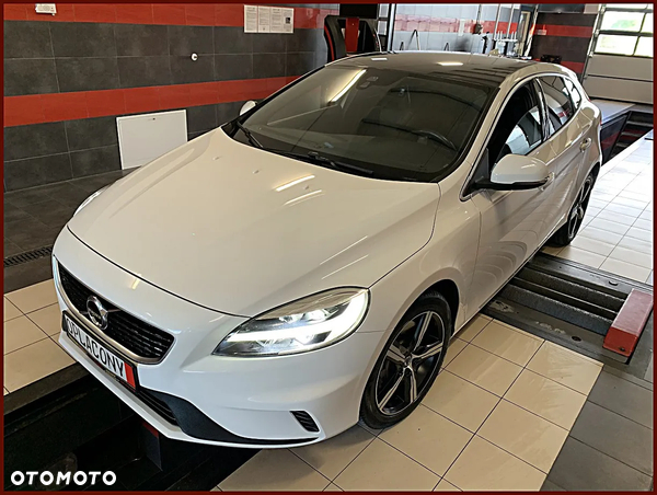 Volvo V40 D3 Drive-E R-Design Kinetic