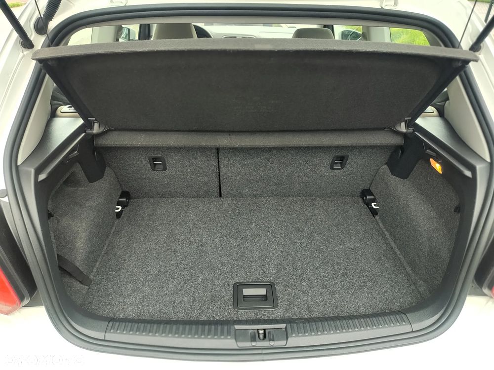 Volkswagen Polo - 25