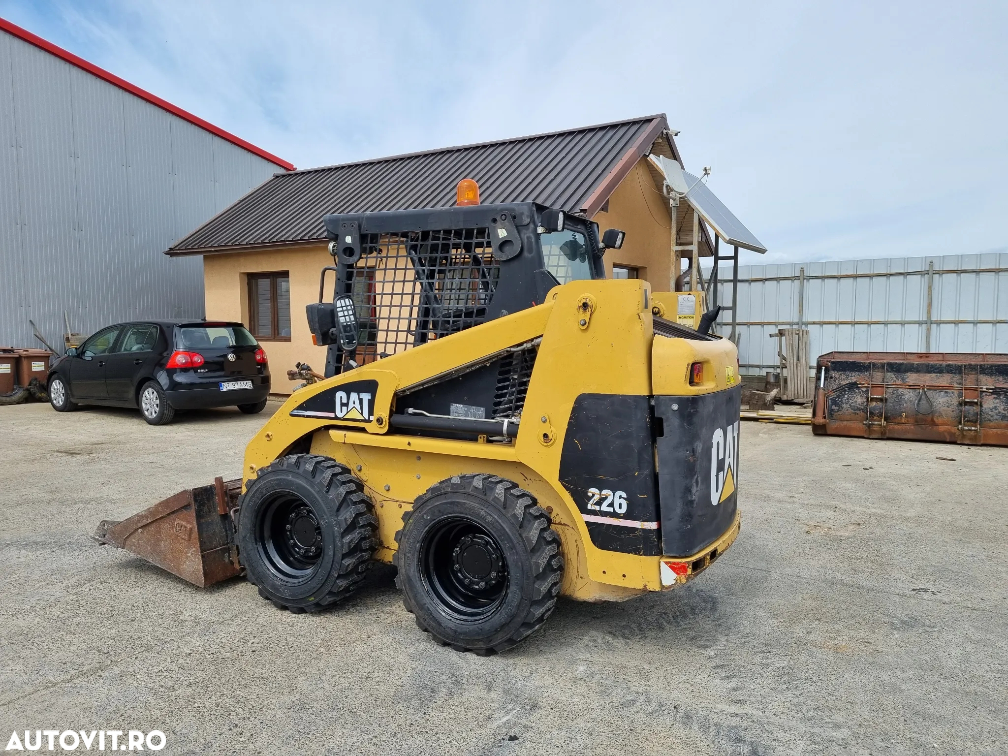 Caterpillar 226 - 9