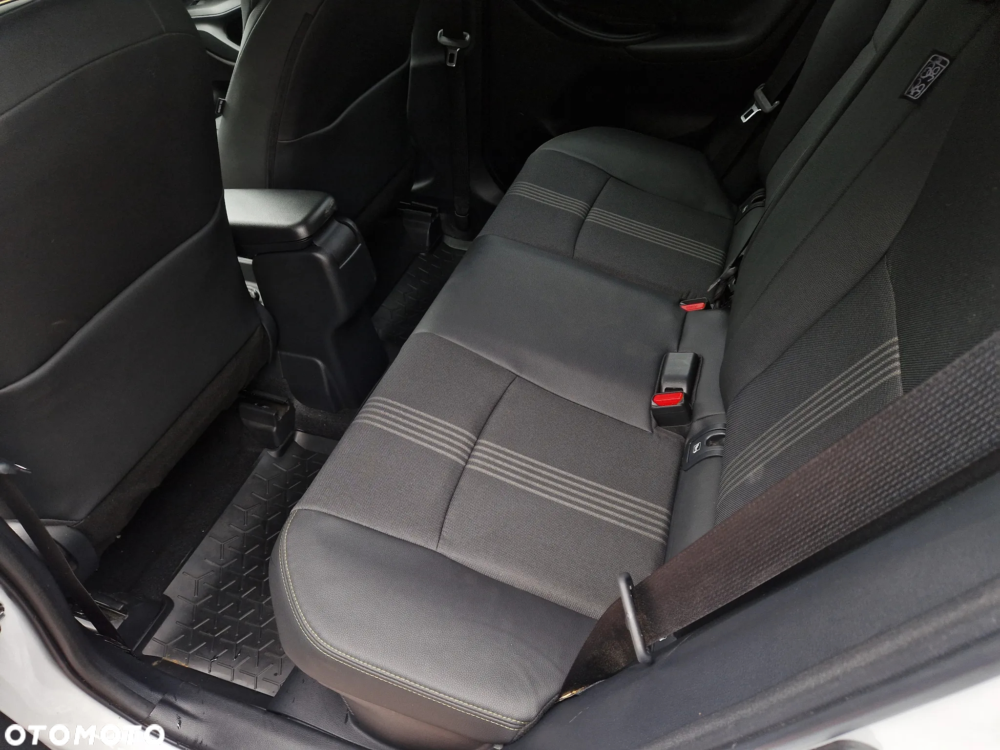 Toyota Yaris Cross Hybrid 1.5 Executive - 31