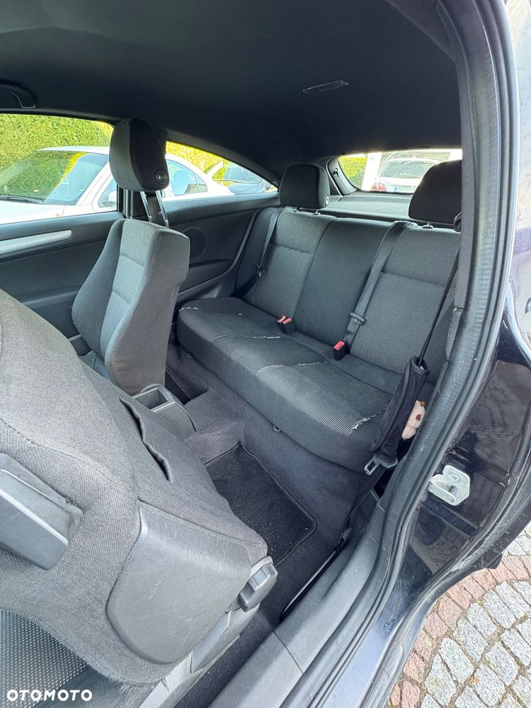 Opel Astra GTC 1.9 CDTI Sport - 15