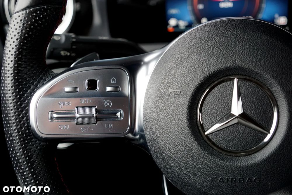 Mercedes-Benz CLA 180 7G-DCT AMG Line - 31