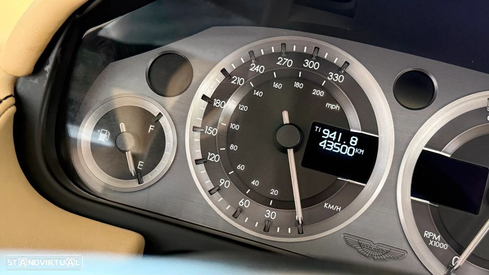 Aston Martin Vantage Roadster V8 Sportshift - 19