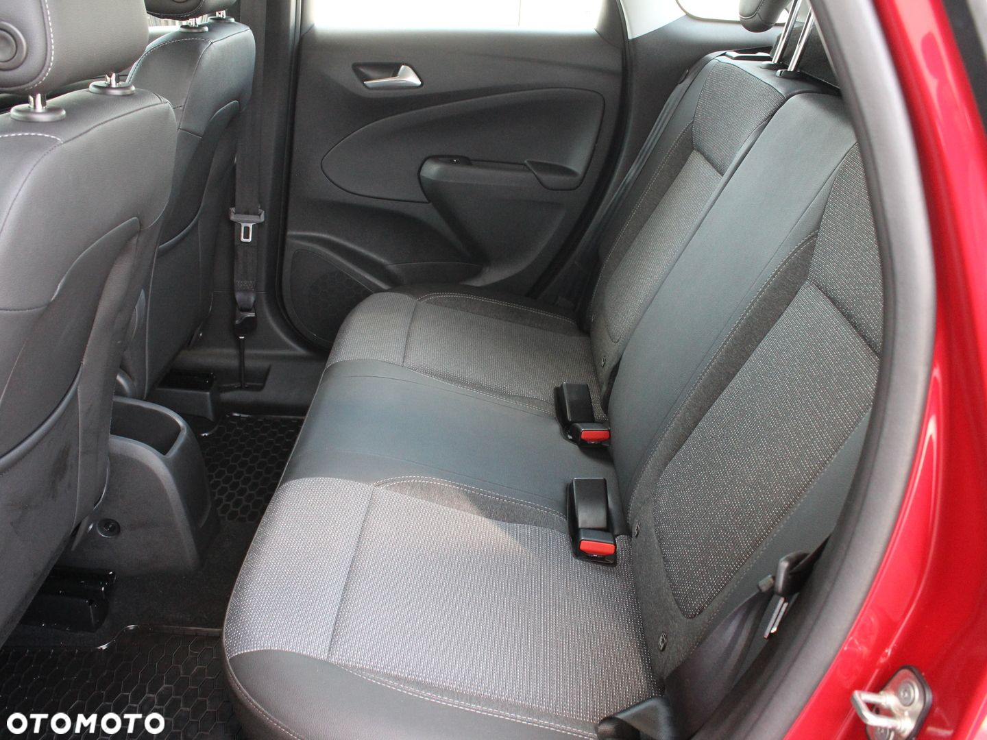 Opel Crossland 1.2 T Elegance - 17