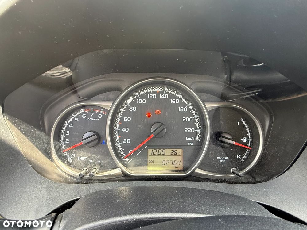 Toyota Yaris 1.0 Active EU6 - 16