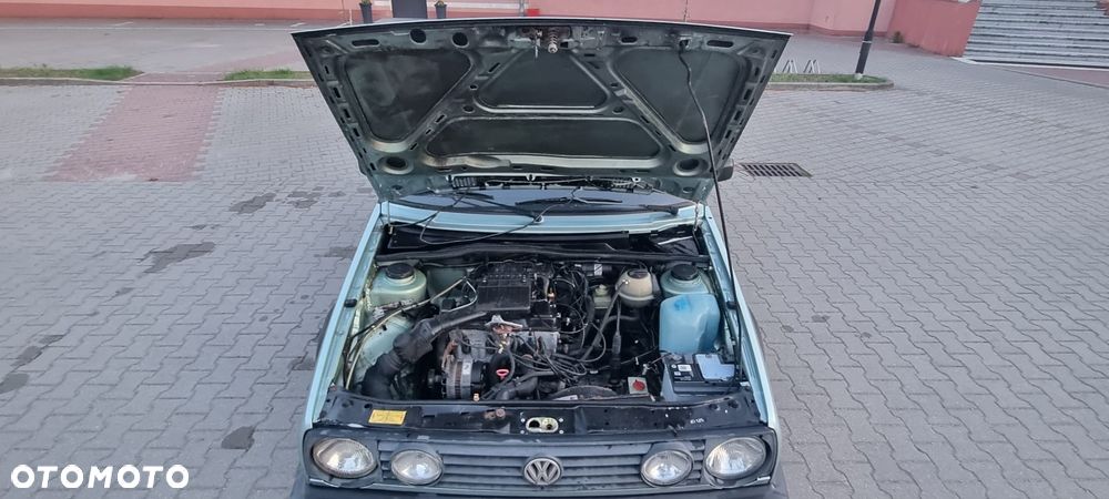 Volkswagen Golf - 21
