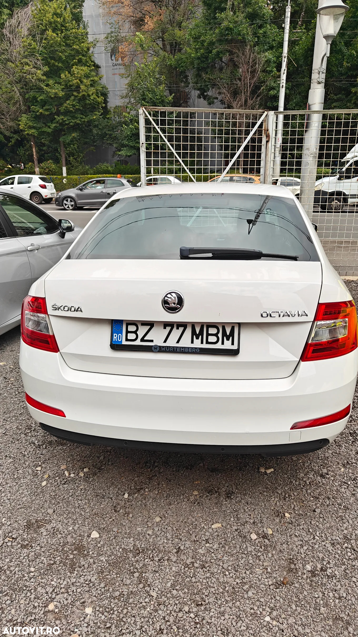 Skoda Octavia 2.0 TDI ELEGANCE - 2
