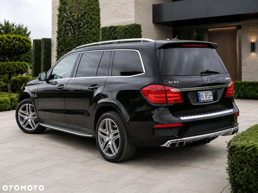 Mercedes-Benz GL 63 AMG - 6