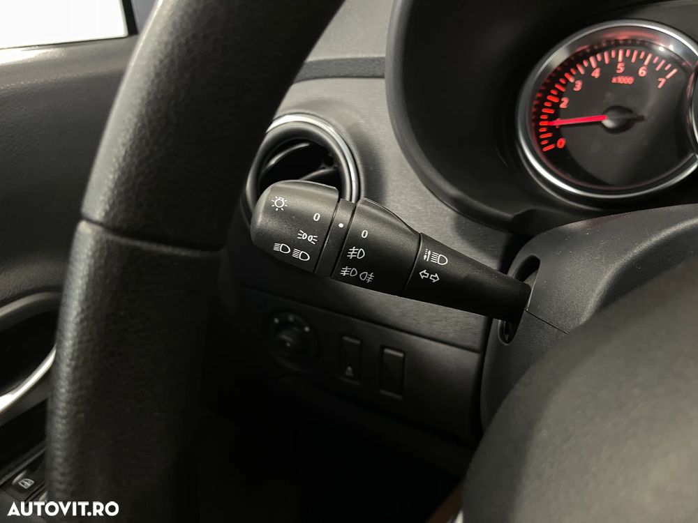 Dacia Lodgy 1.5 Blue dCi Laureate - 19