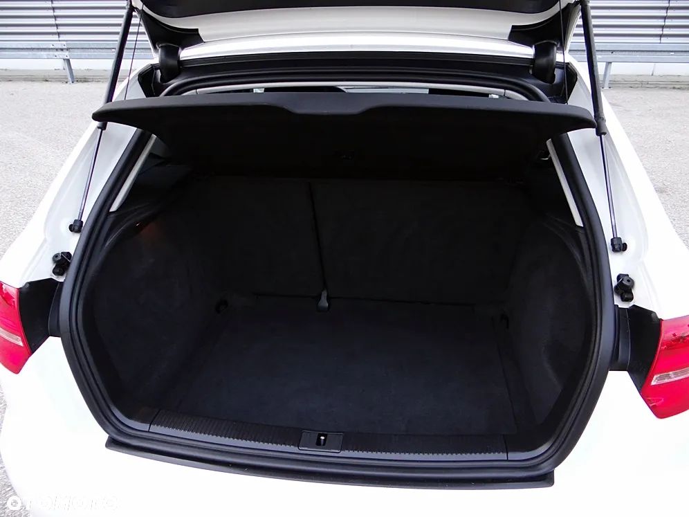 Audi A3 Sportback 1.6 Ambition - 40