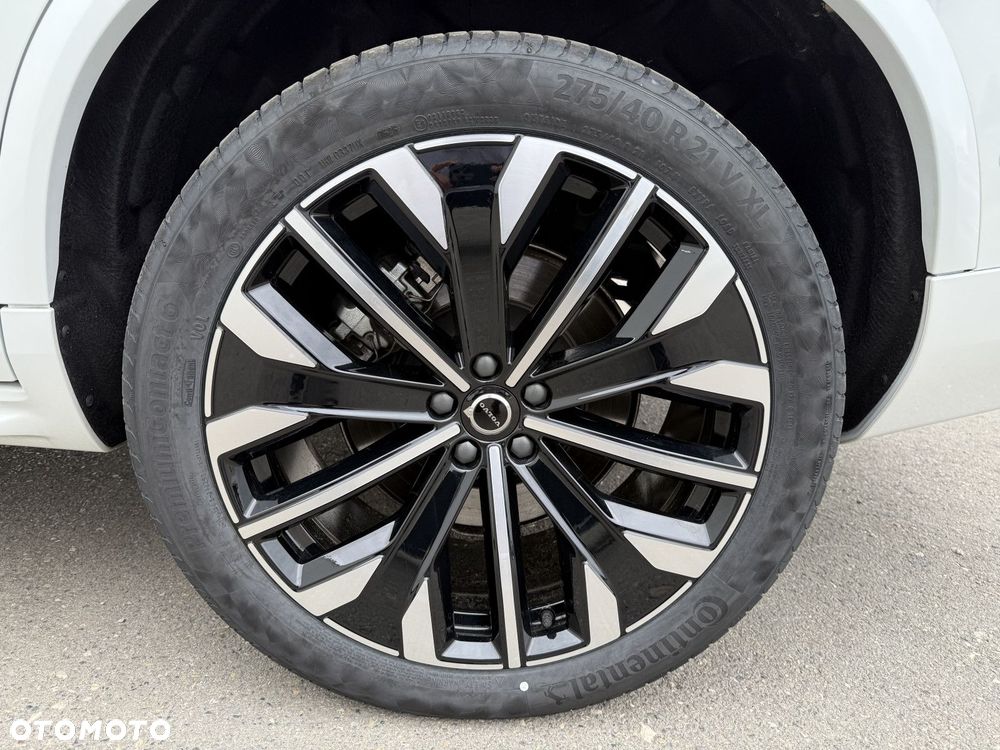 Volvo XC 90 - 25