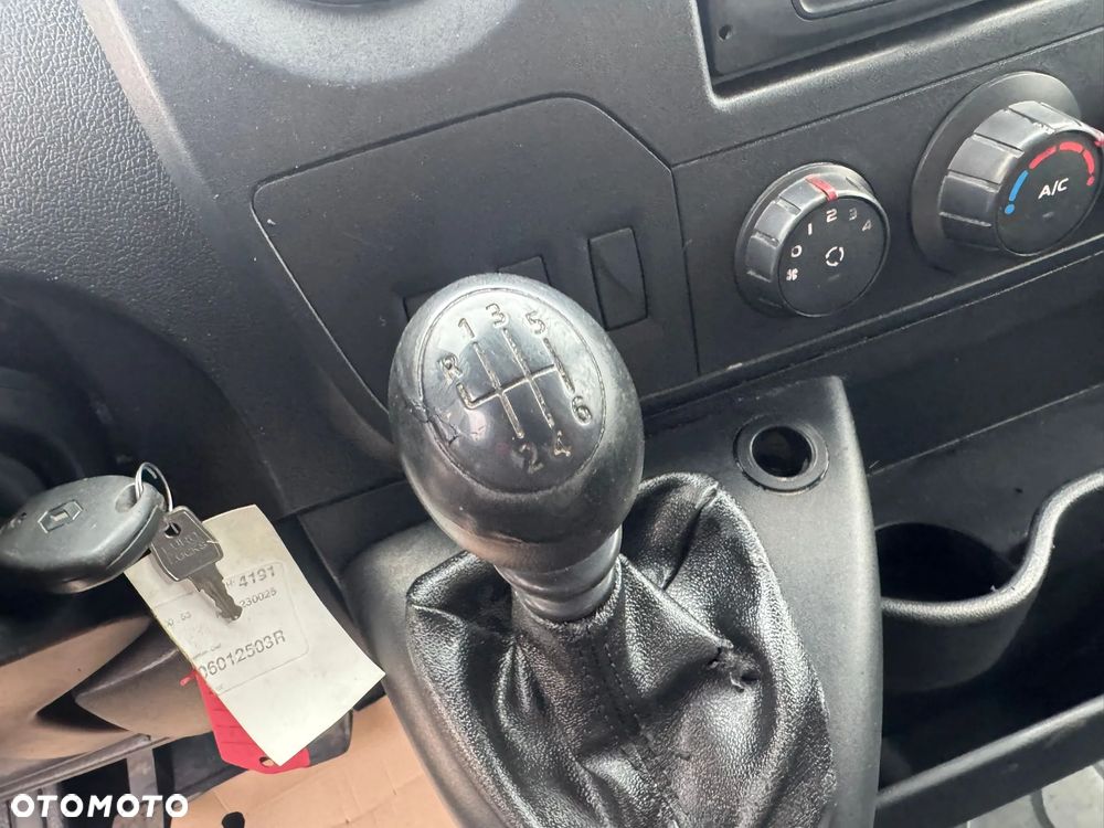 Renault Master 2016r. Klima GPS Kontener Najazd Food Truck Kamper Camper - 14