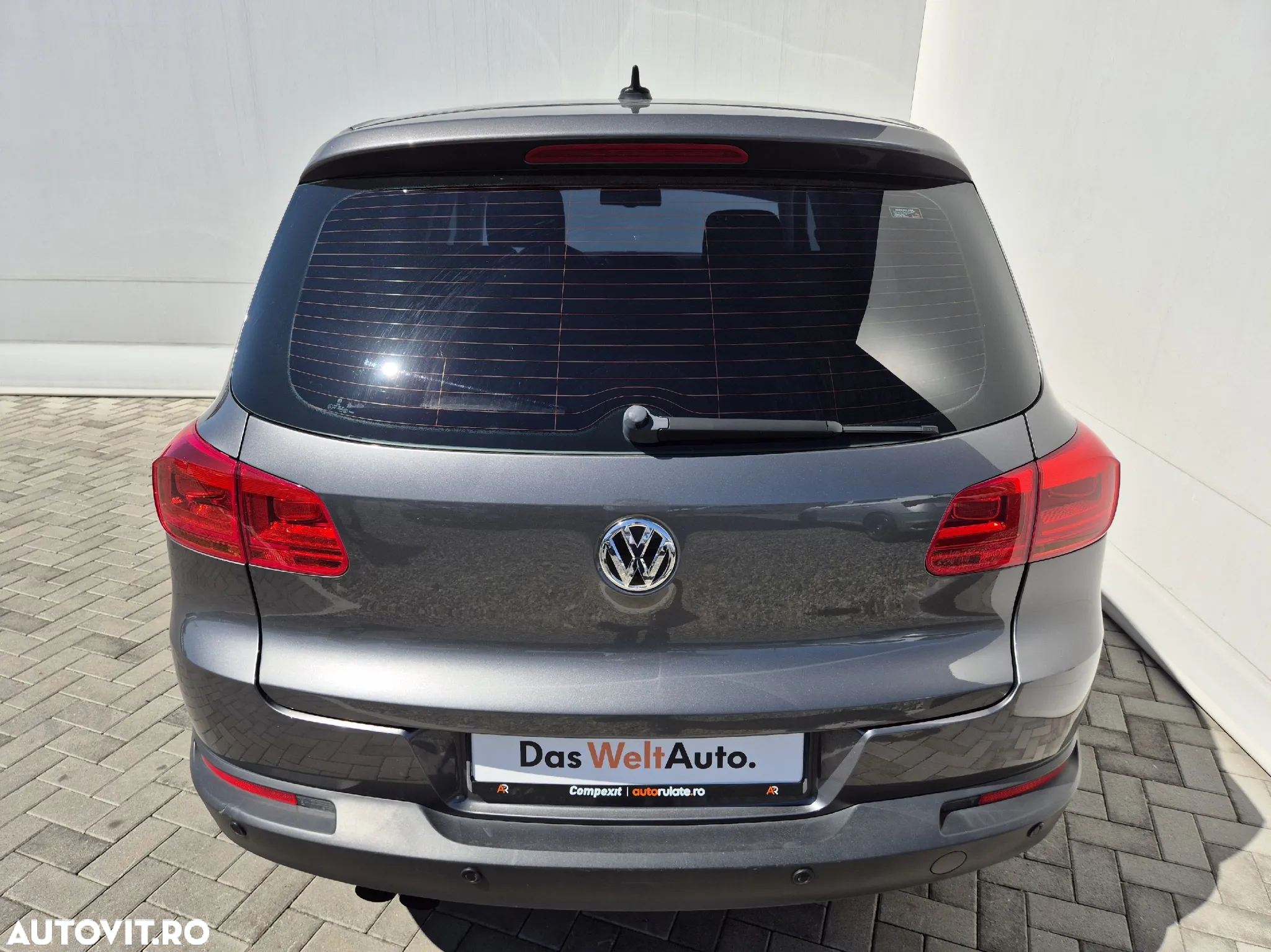 Volkswagen Tiguan 2.0 TDI 4Motion DSG Trend & Fun - 4