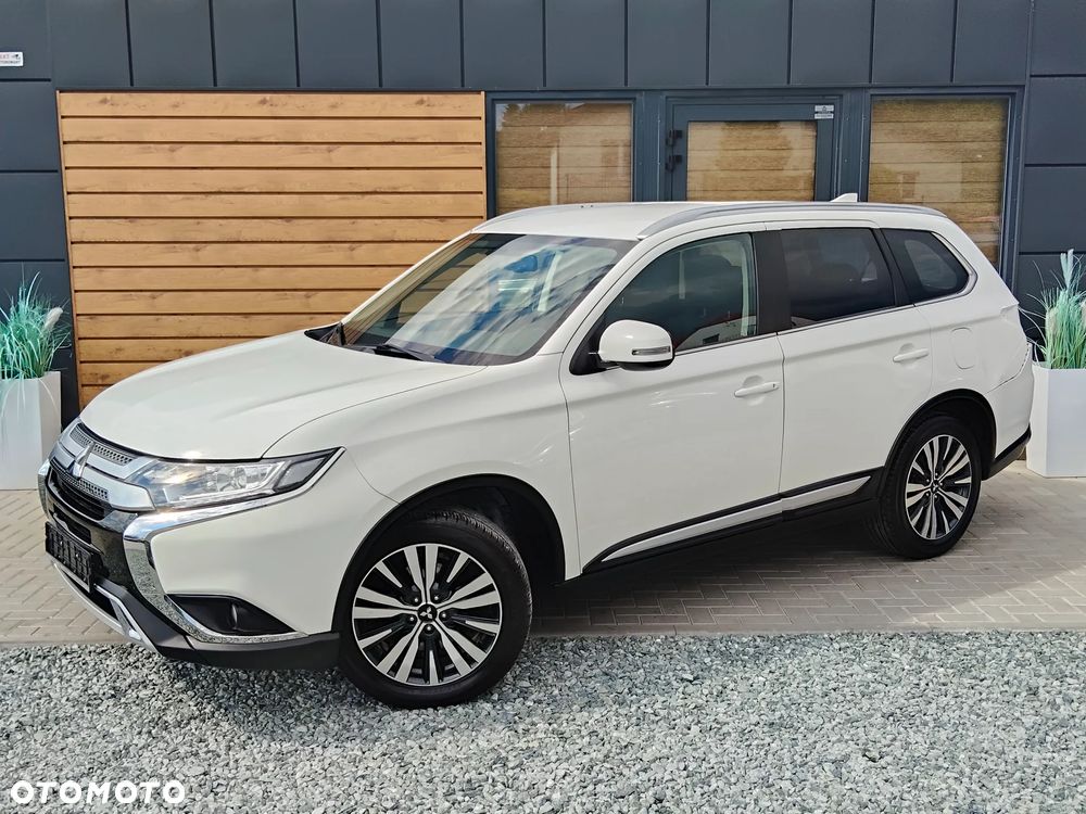 Mitsubishi Outlander 2.0 2WD CVT Spirit+ - 2