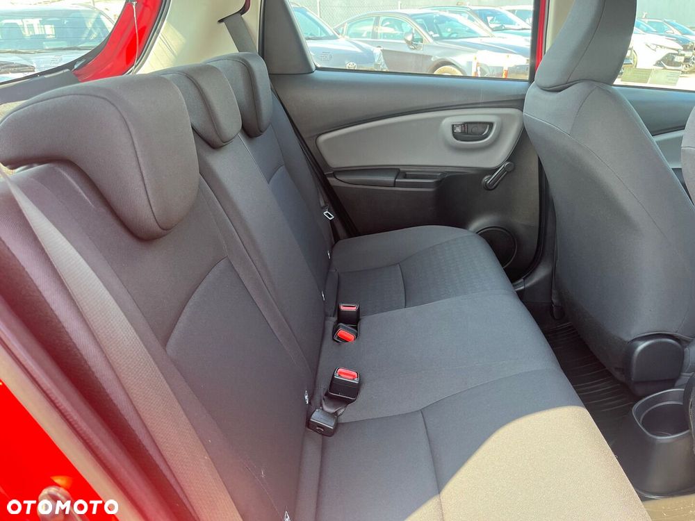 Toyota Yaris - 25