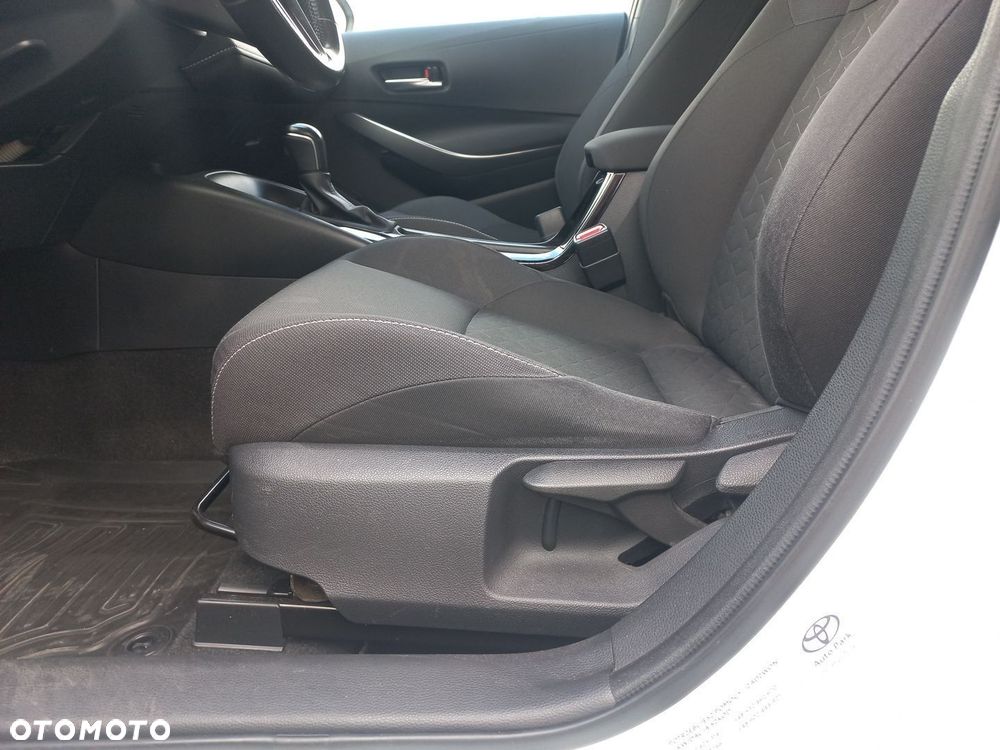 Toyota Corolla 1.8 Hybrid Comfort - 9