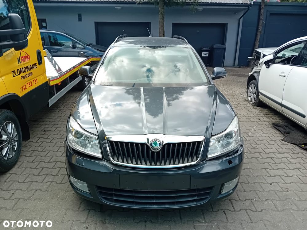 *SKODA OCTAVIA II LIFT* Samochód na części - 1