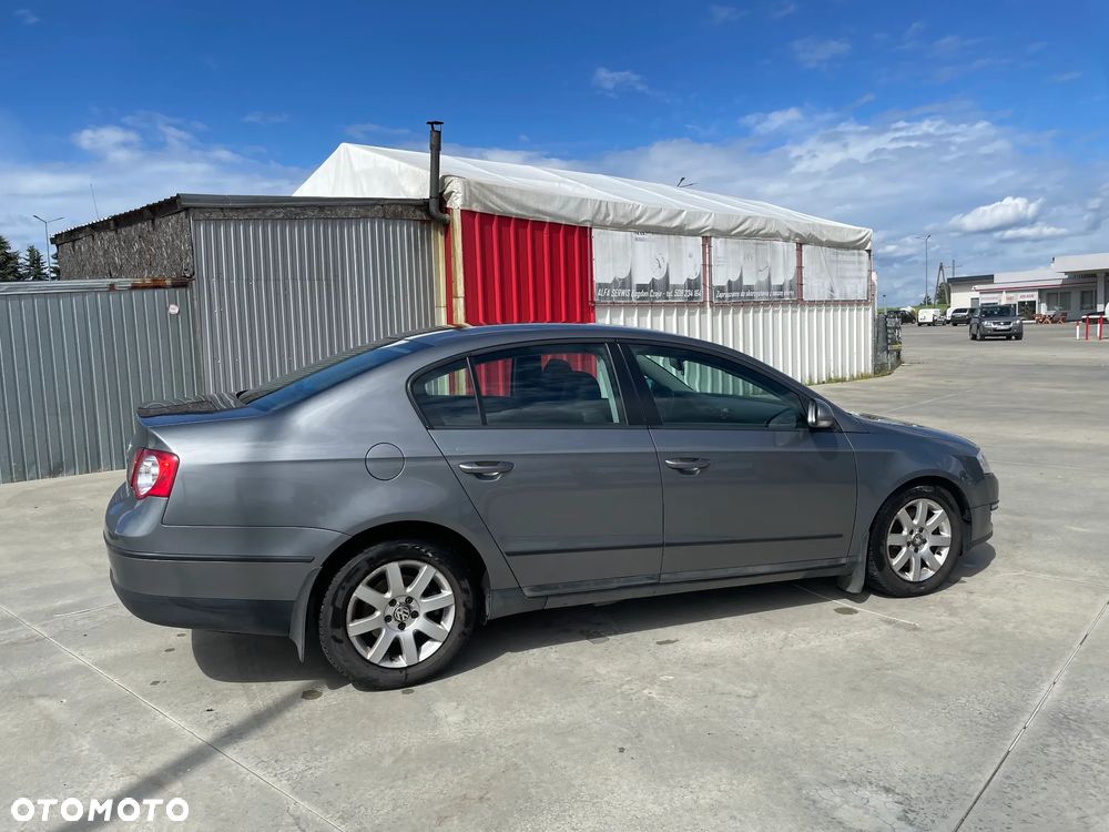 Volkswagen Passat - 6
