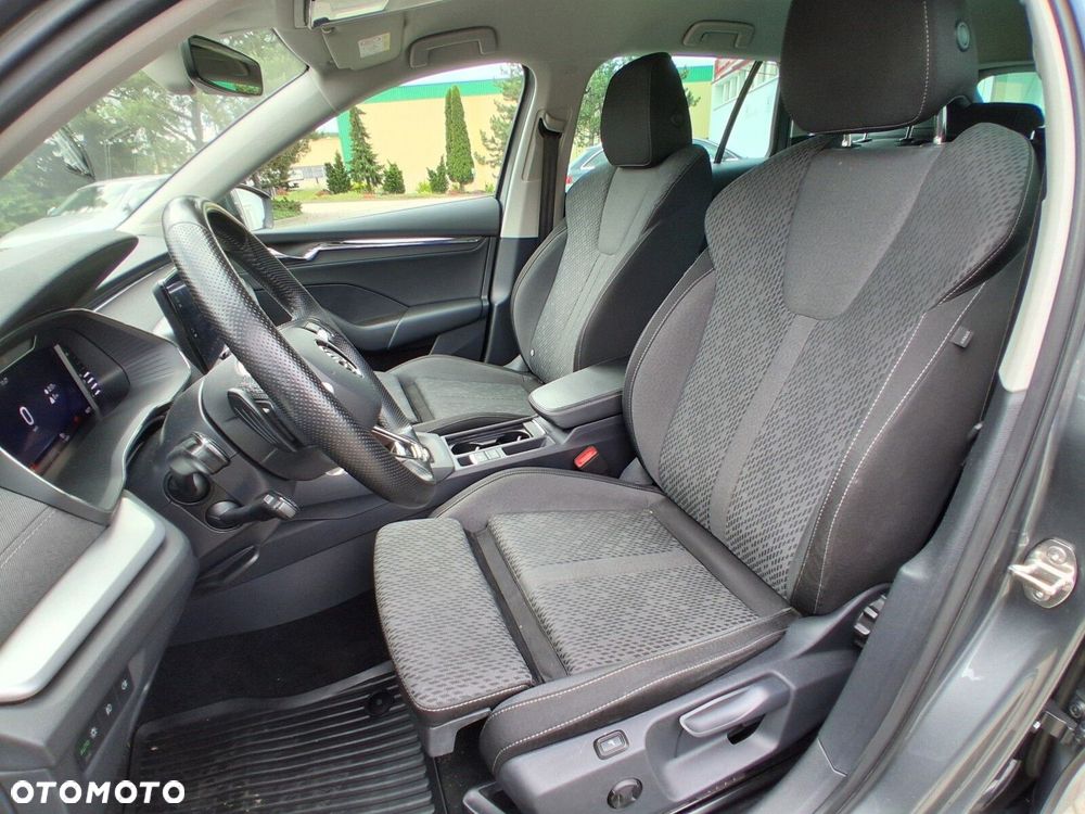 Skoda Octavia 2.0 TDI Style DSG - 8