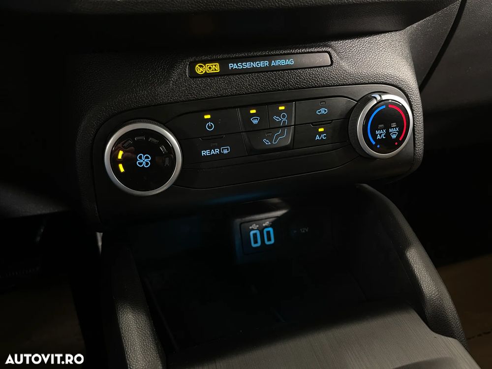 Ford Focus 1.5 EcoBlue Connected - 21