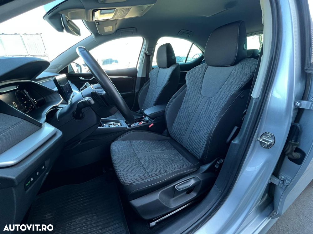 Skoda Octavia 2.0 TDI DSG Ambition - 10