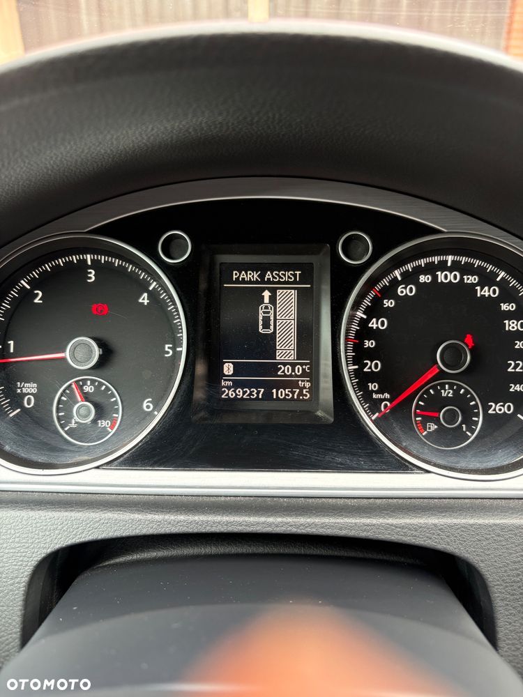 Volkswagen Passat Alltrack - 16