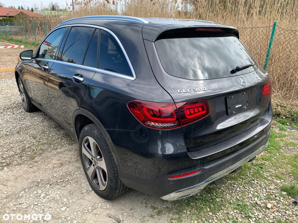 Mercedes-Benz GLC - 7