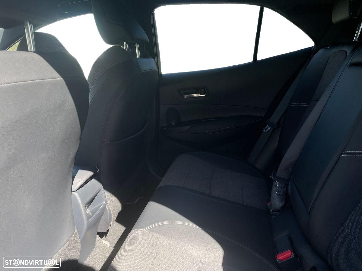 Toyota Corolla 1.8 Hybrid Comfort Plus - 11