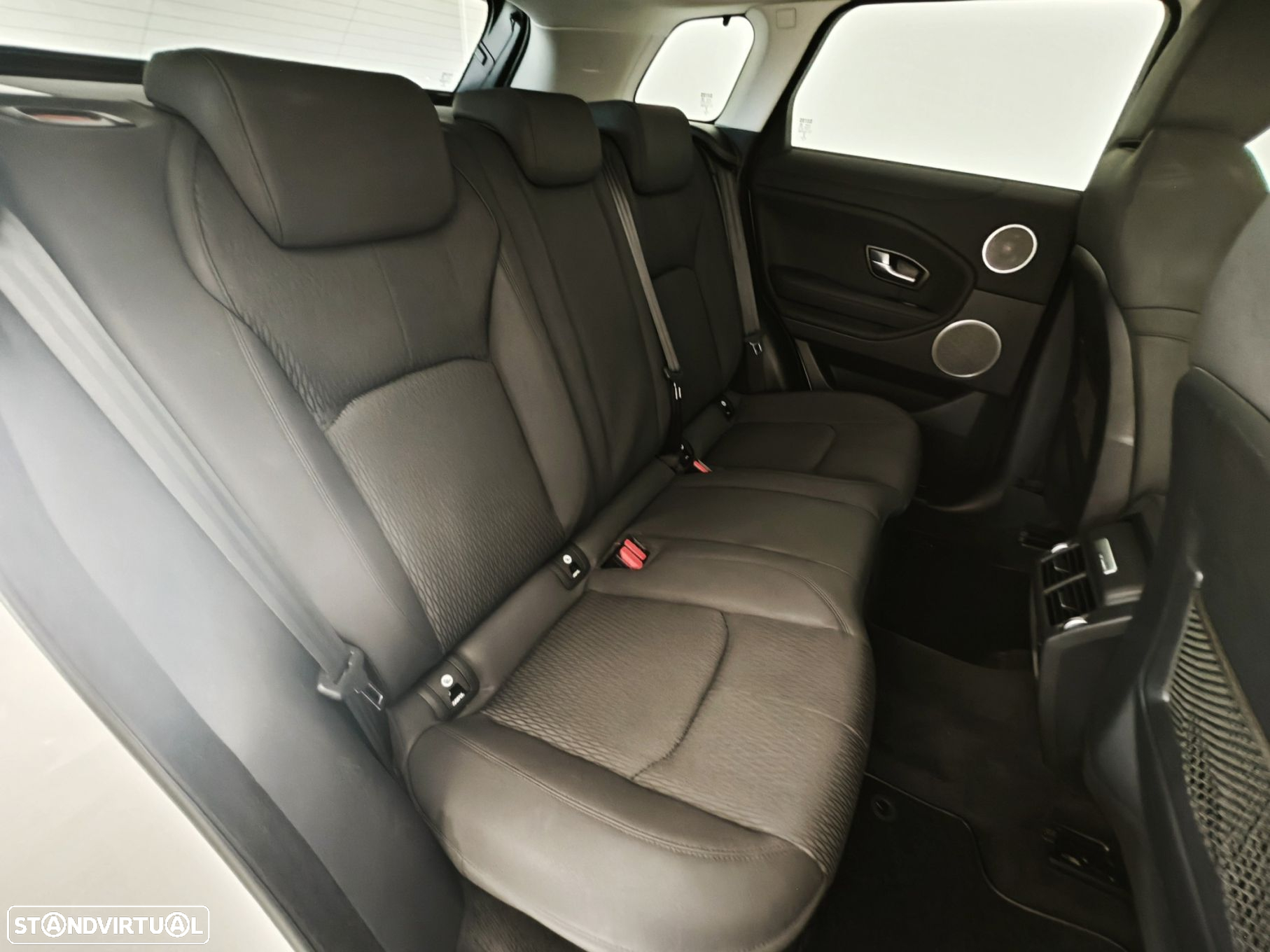 Land Rover Range Rover Evoque TD4 SE Dynamic - 45