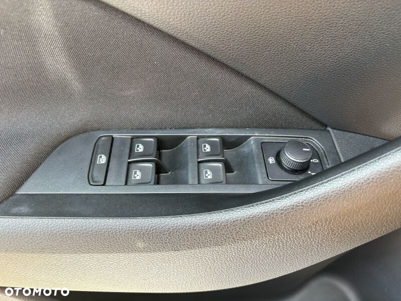 Skoda Kamiq 1.0 TSI Ambition DSG - 26