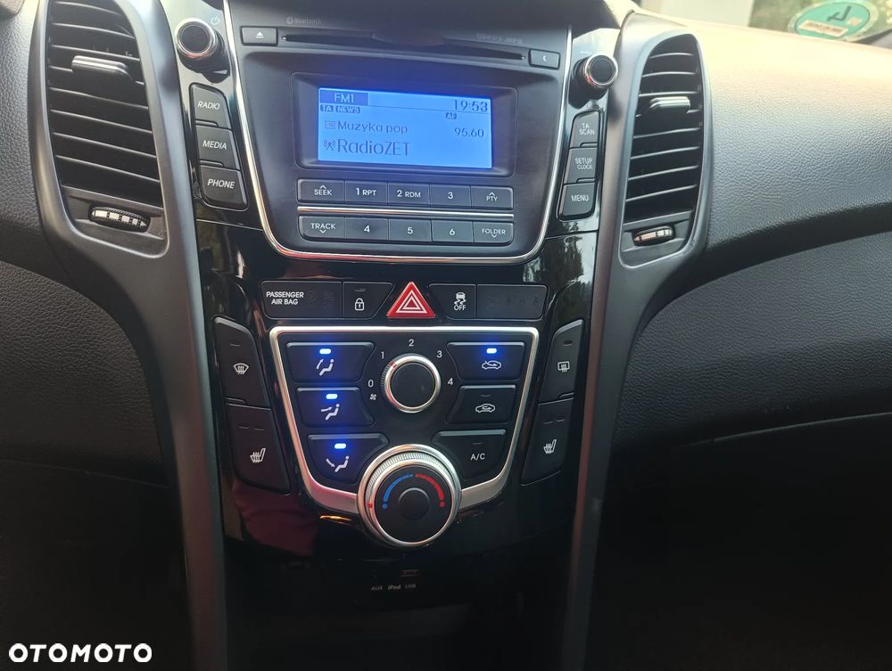 Hyundai i30 1.4 Passion Plus - 17