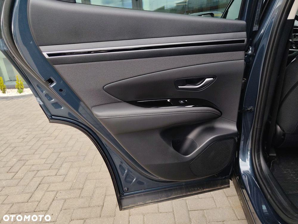 Hyundai Tucson 1.6 T-GDi HEV Executive Final Edition 2WD - 31