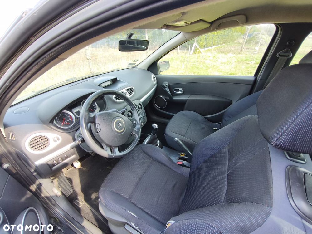 Renault Clio 1.5 dCi Alize - 4
