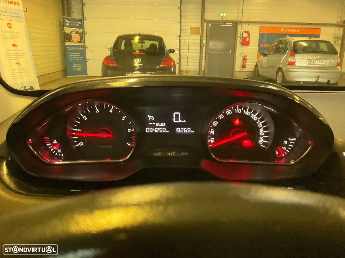 Peugeot 208 PureTech 68 Like - 5