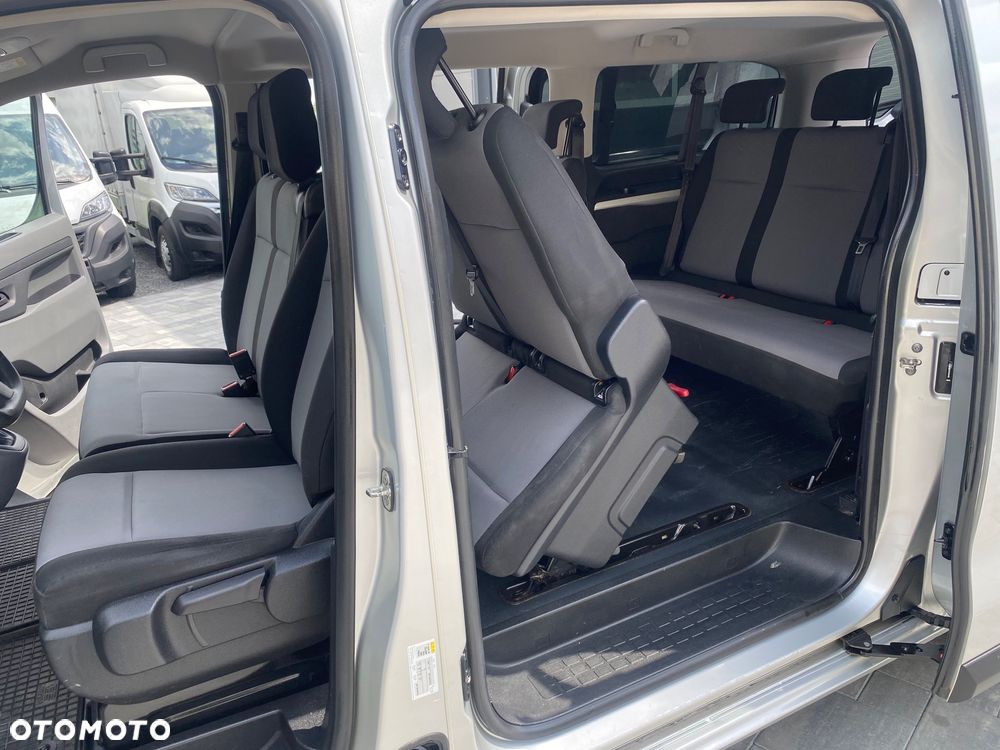 Peugeot Expert Kombi Long 2,8t - 18