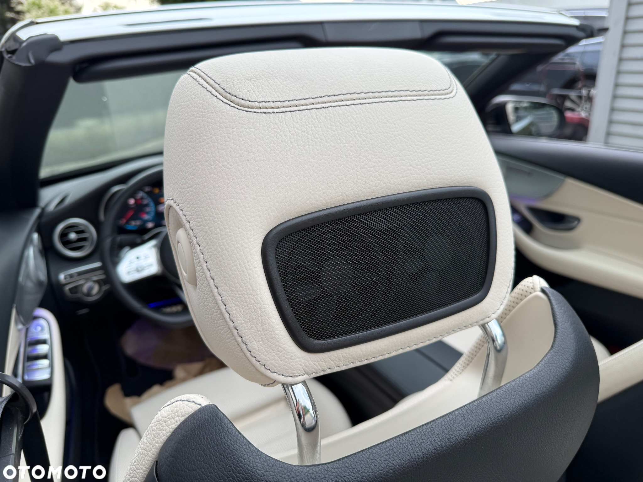 Mercedes-Benz Klasa C 220 d Cabrio 9G-TRONIC AMG Line Plus - 24
