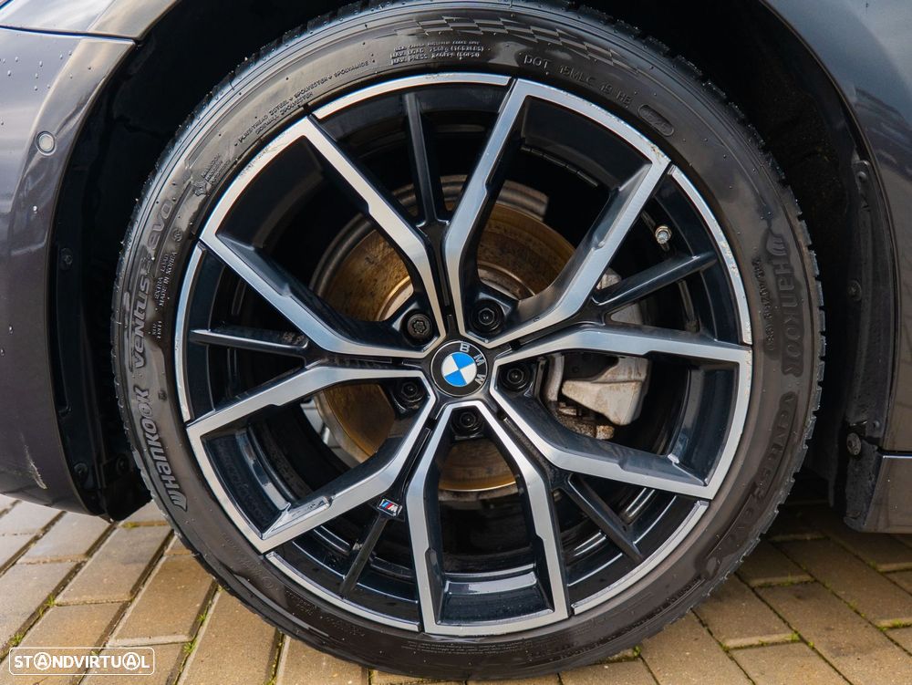 BMW 520 d Pack Desportivo M Auto - 38