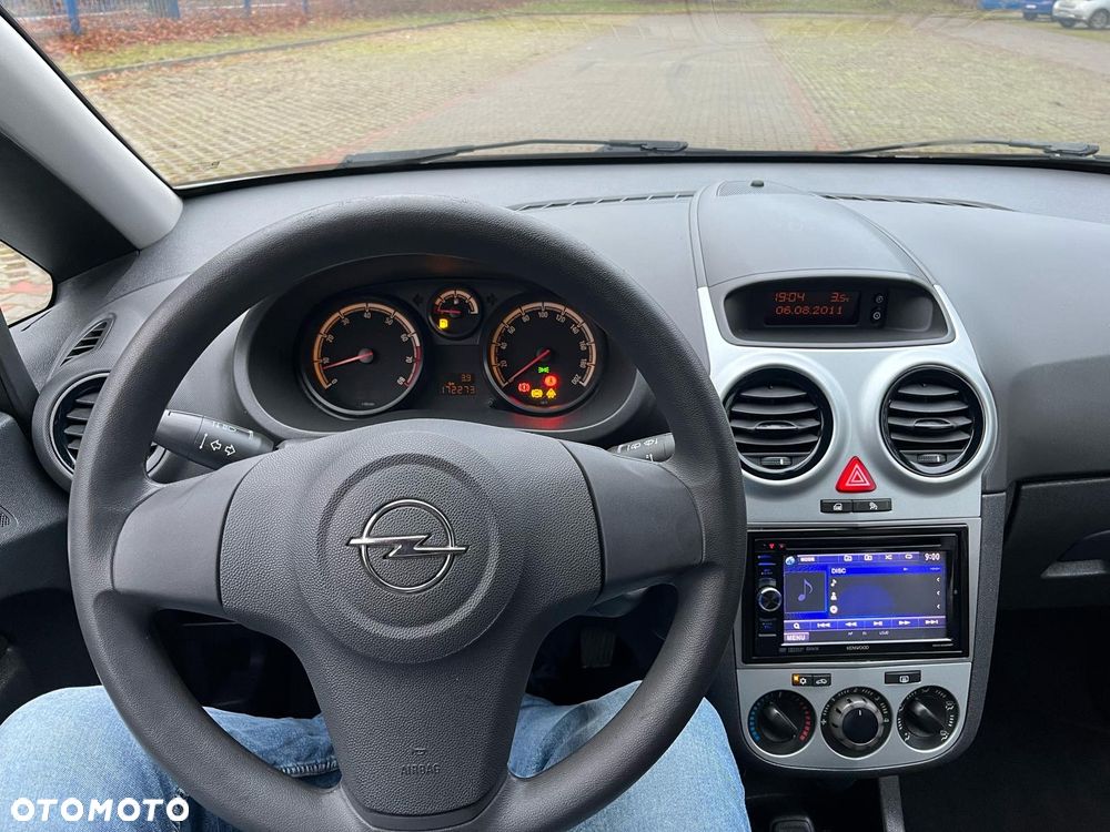 Opel Corsa - 12