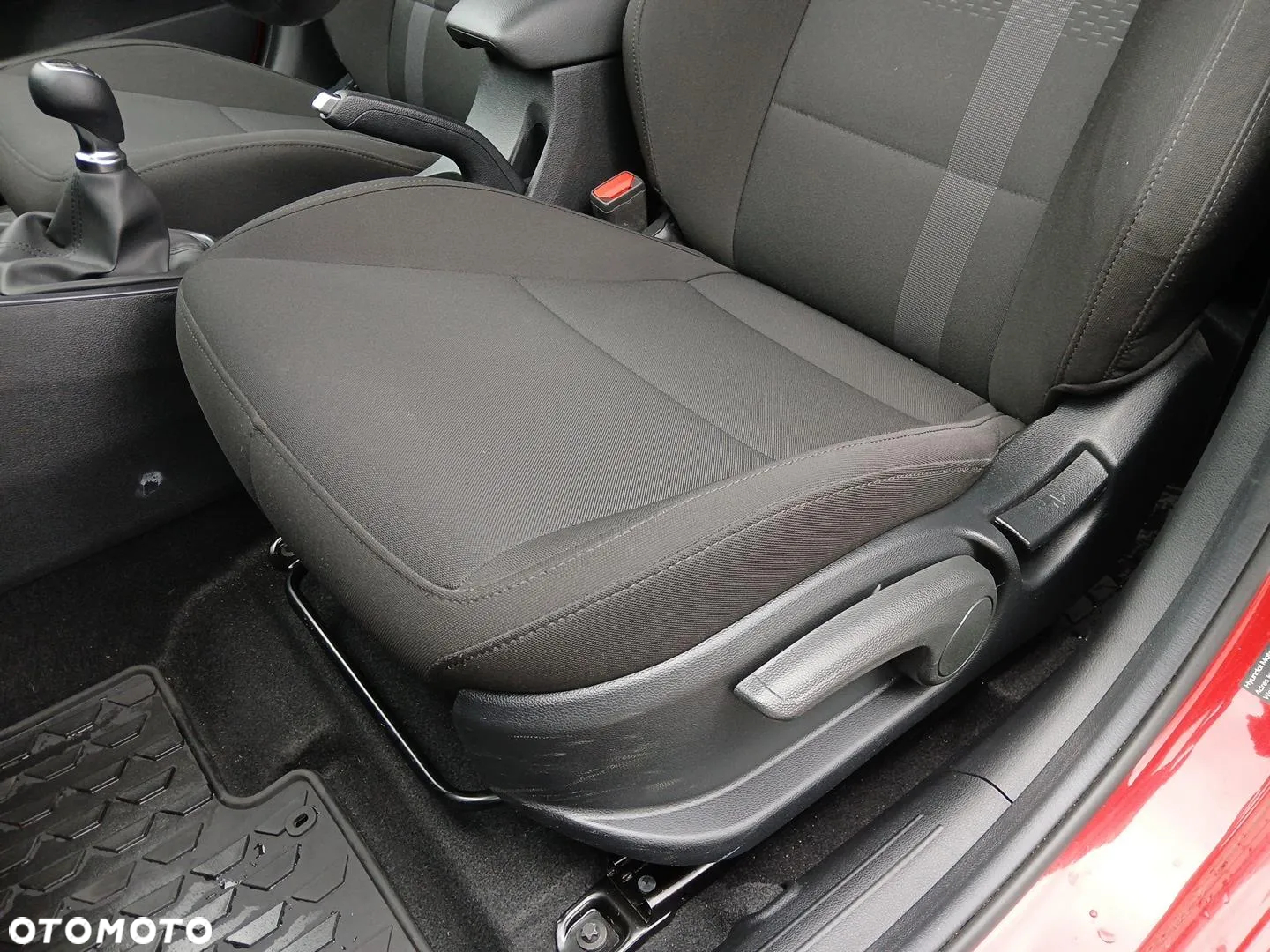 Hyundai i20 1.2 Modern - 12
