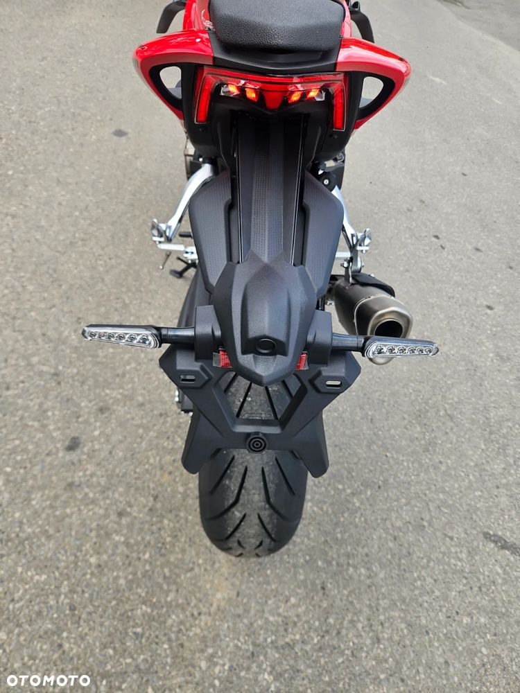QJMOTOR SRK 800RR - 14