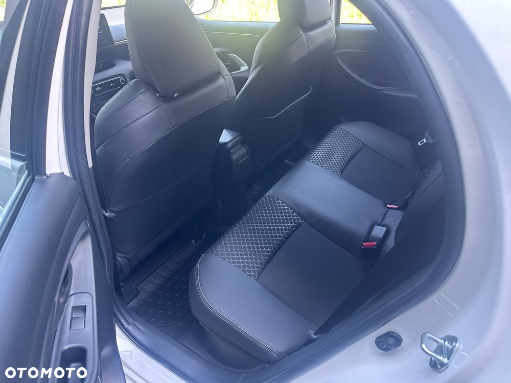 Toyota Yaris 116 1.5 VVT-i Club - 10