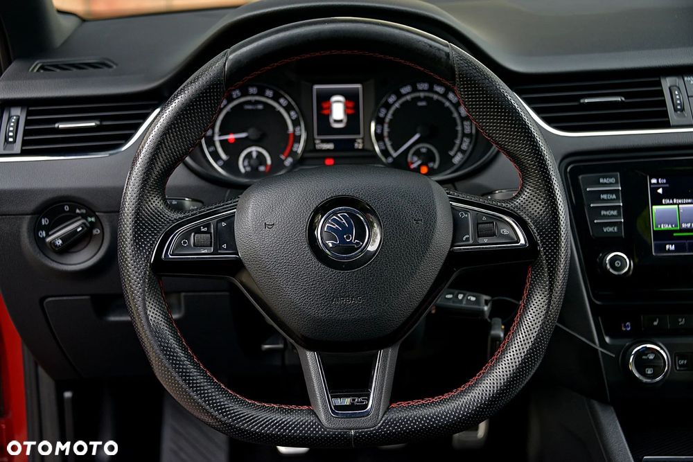 Skoda Octavia 2.0 TDI RS - 29