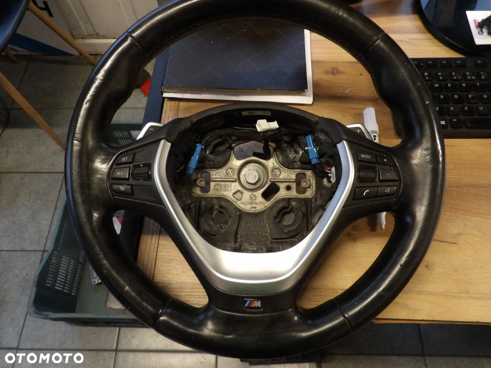 BMW - F30,F31 - M PAKIET - KIEROWNICA - 1
