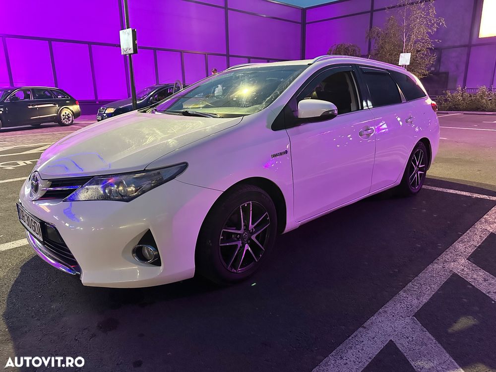 Toyota Auris 2015 photo 4