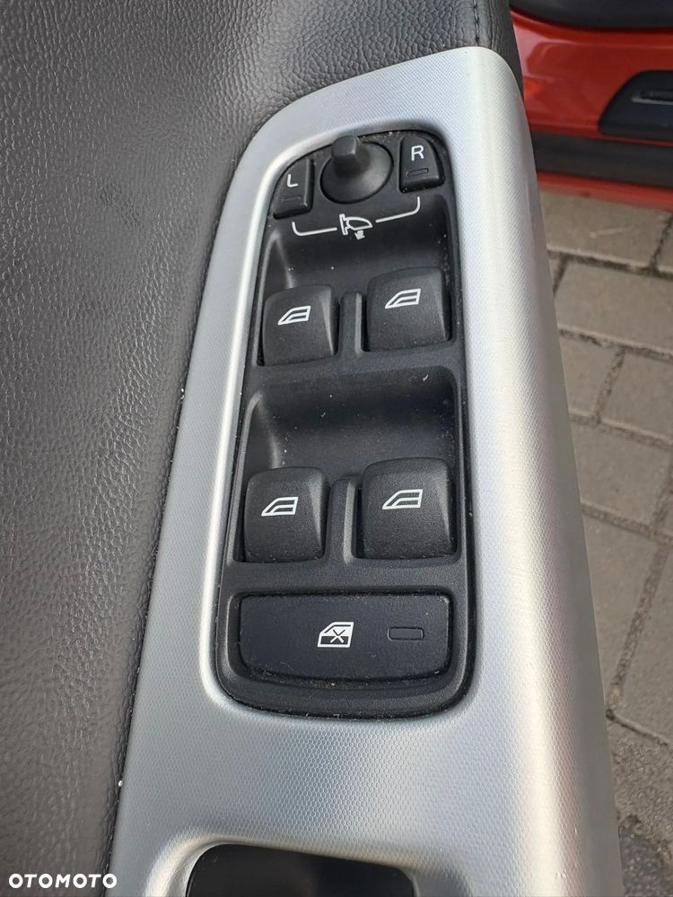 Volvo V50 D4 Business Edition - 24