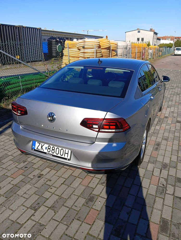 Volkswagen Passat - 5