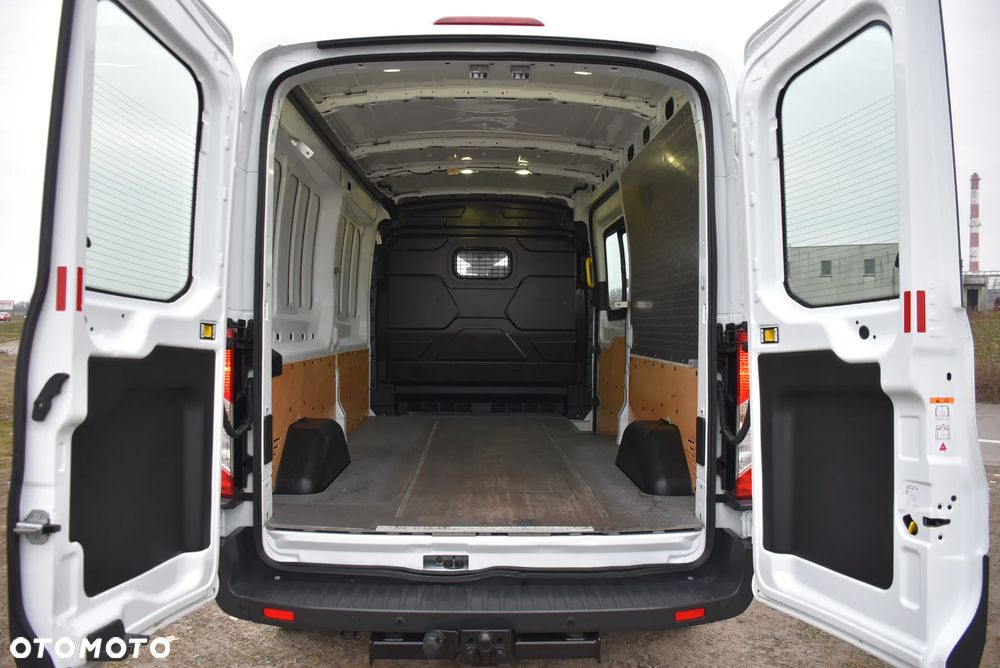 Ford Transit - 18