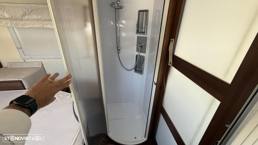 McLouis Nevis 876G 2.3 MJ 150cv c.central - 24